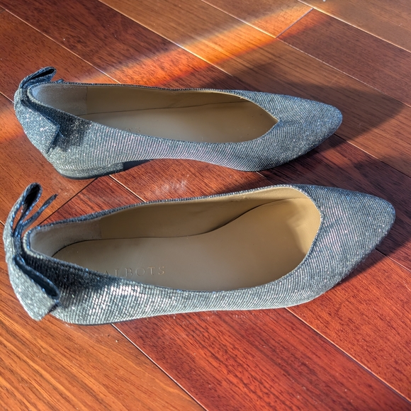 Talbots Sparkling Black Flats with Bow Back - Picture 4 of 12